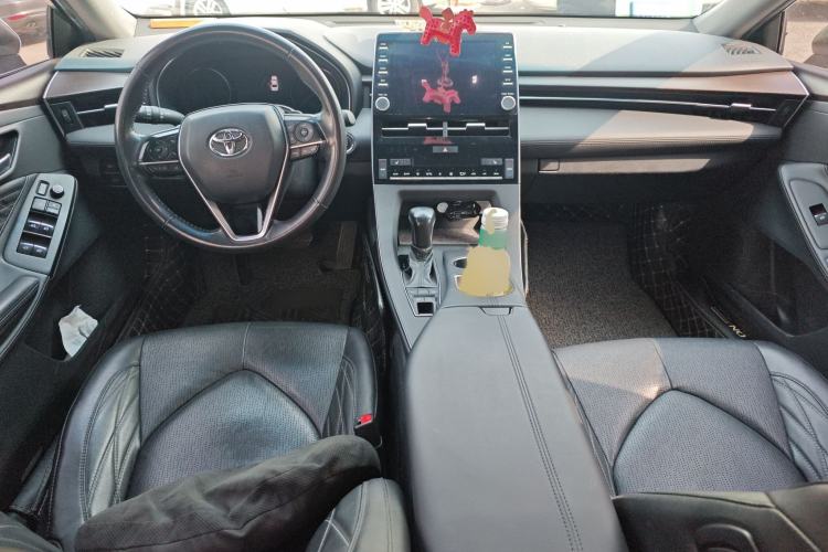 Used Toyota Avalon 2019 2.5L Touring Premium Version China VI Standard Interior 2