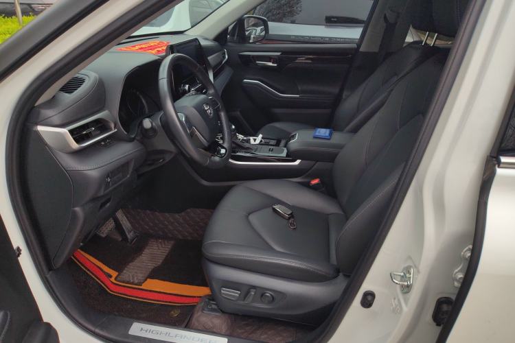 Used Toyota Highlander 2023 2.5L Smart Electric Hybrid Dual-Motor All-Wheel-Drive Luxury 7-Seater Left Front Seat