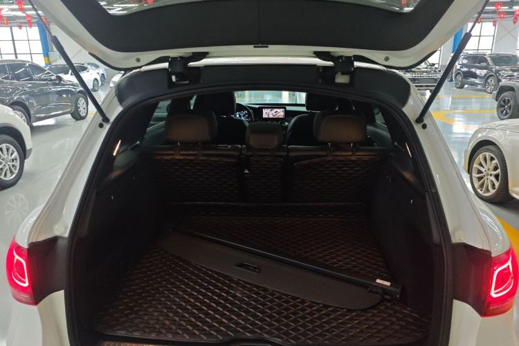 Used Mercedes-Benz GLC 2020 GLC 260 L 4MATIC Luxury Model
