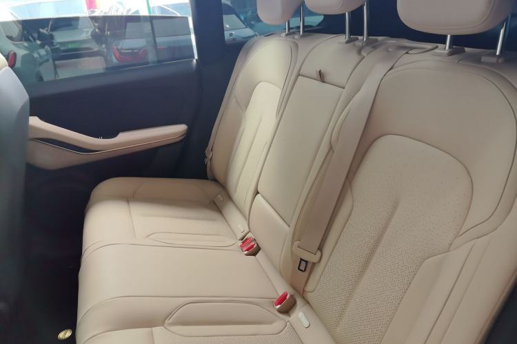 Used Nio ET5T 2023 75 kWh Touring