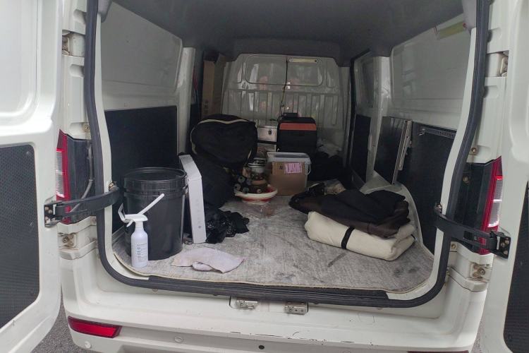 Used King Long Longyao 6 2022 Van Series CATL 41.86 kWh