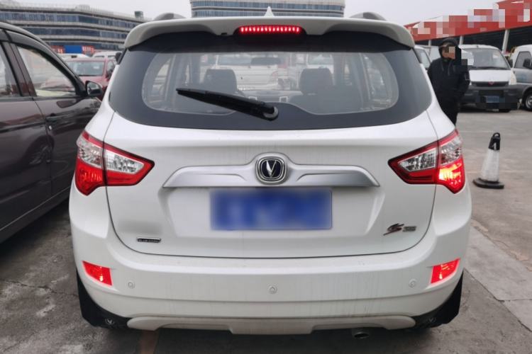 Used CHANGAN CS35 2015 1.6L Automatic Luxury Model China IV Standard Exterior 4