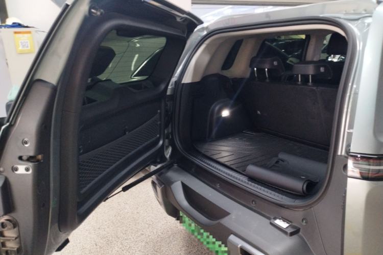 Used Formula Leopard Titanium 3 2025 501 km Range Rear-Wheel Drive Intelligent Driving Max Edition