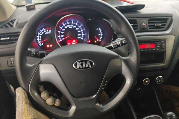 Used Kia K2 2015 Sedan 1.4L MT GLS