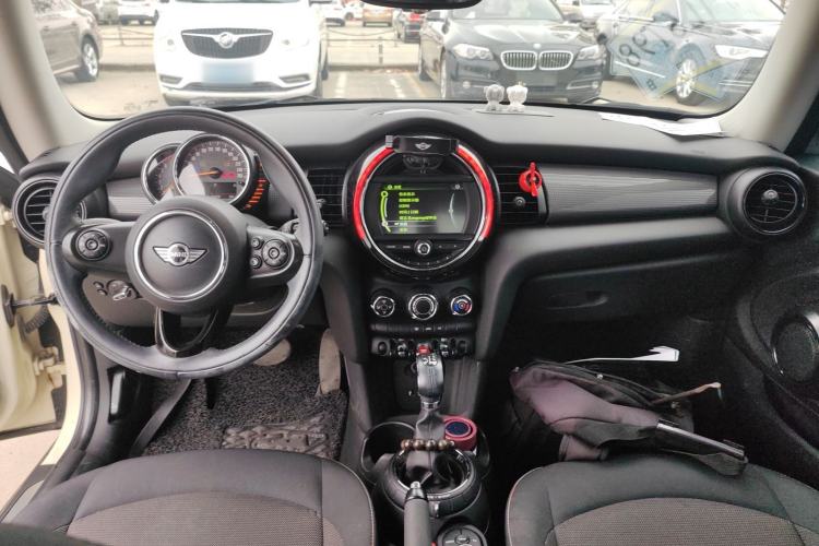 Used MINI 2014 1.5T COOPER Fun
