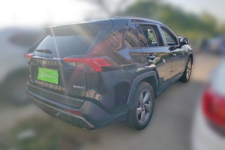 Used Toyota RAV4 2021 2.0L CVT Two-Wheel Drive Fashion Edition