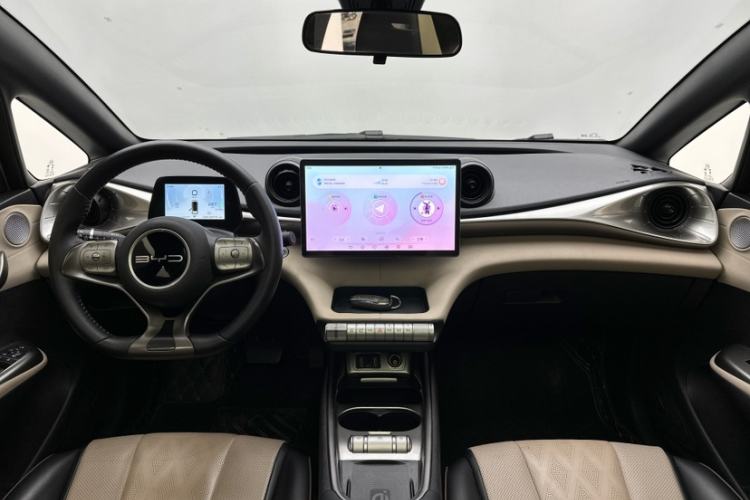 Used BYD Dolphin 2023 420 km Fashion Edition
