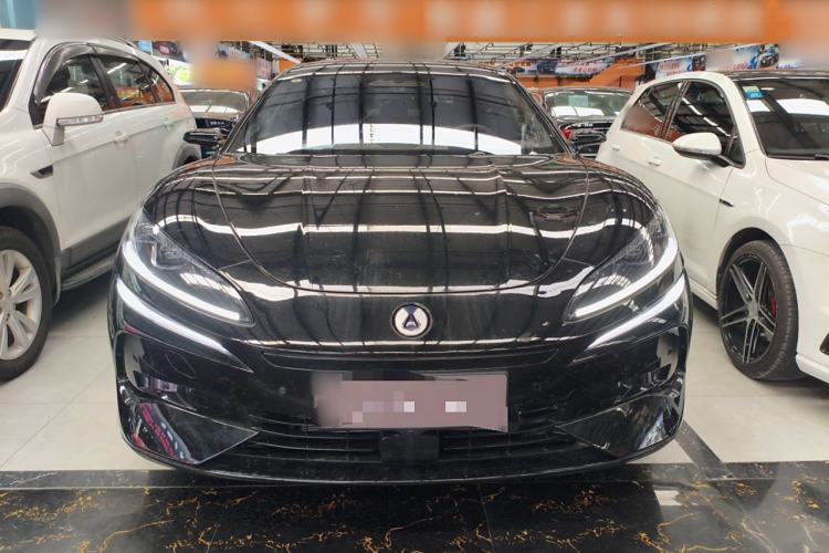 Used Denza Z9 2024 1100 km All-Wheel-Drive Ultra Version