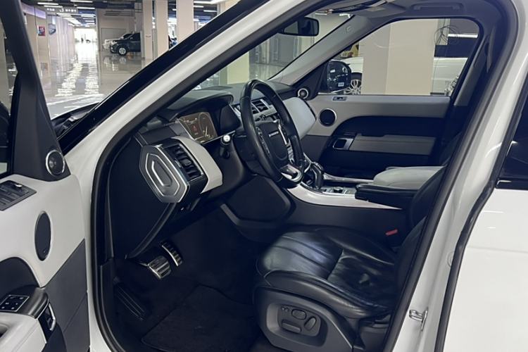 Used Land Rover Range Rover Sport 2014 3.0 SC V6 HSE DYNAMIC
