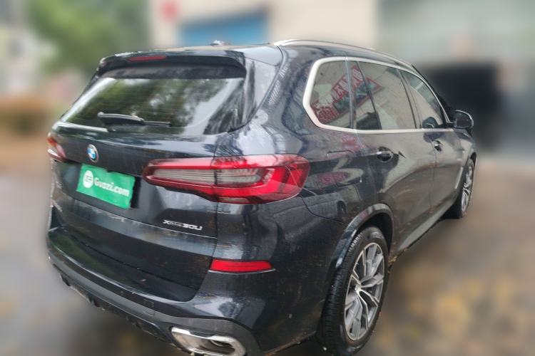 Used BMW X5 2022 xDrive 30Li Luxury M Sport Package