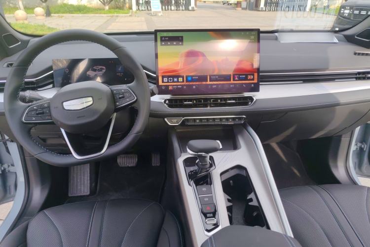 Used Geely Auto Preface 2025 Dongfang Yao 1.5TD Jinghong Edition+ Audio And AC Panel