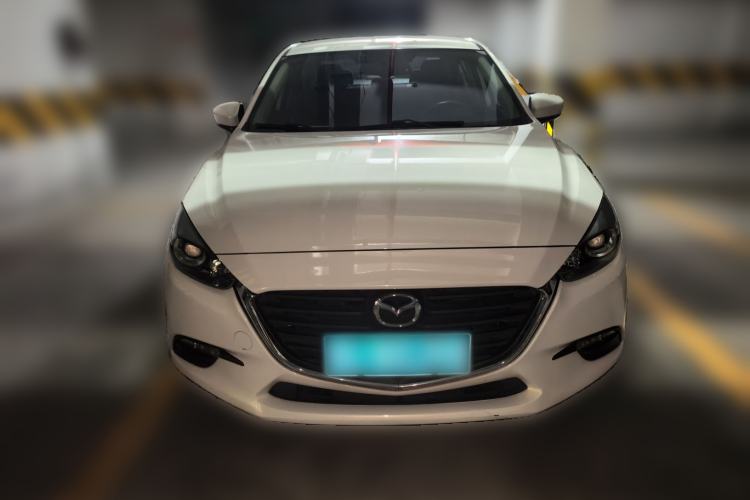 Used Mazda 3 Axela 2017 Sedan 1.5L Automatic Comfort Model Emission Standard China V
