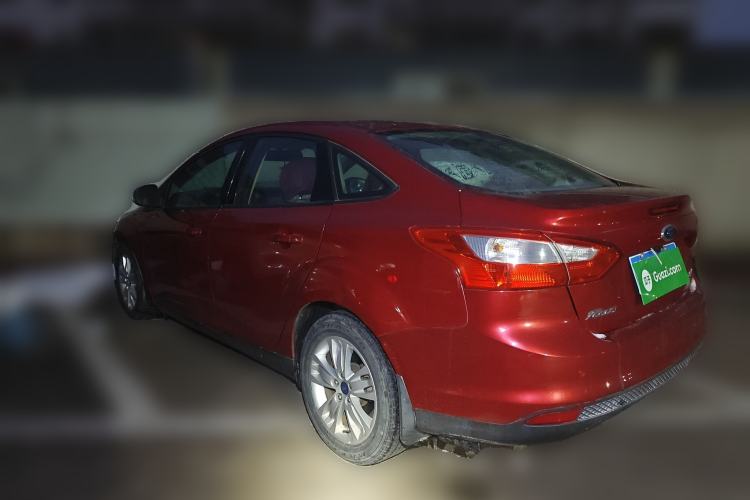 Used Ford Focus 2012 Sedan 1.6L Automatic Comfort Model
