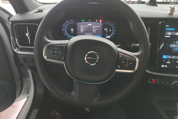 Used Volvo S60 2024 B4 Zhiyi Luxury Edition