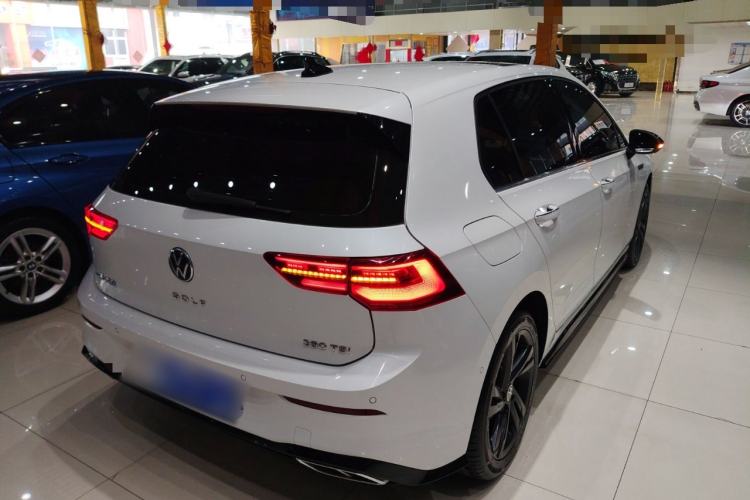 Used Volkswagen Golf 2023 Facelift 280TSI DSG R-Line Lite
