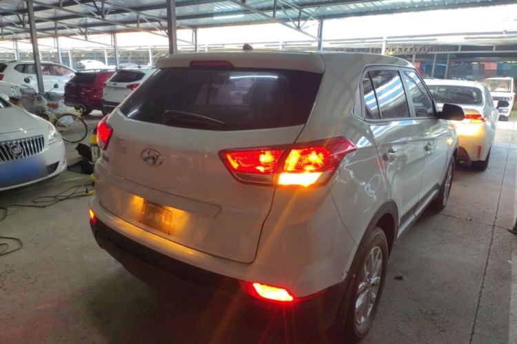 Used Hyundai ix25 2017 1.6L Manual Fashion Model
