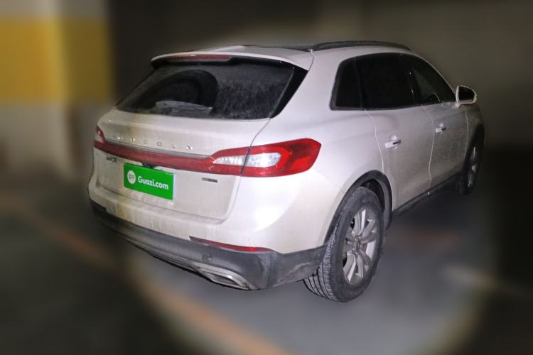 Used Lincoln MKX 2015 2.0T Two-Wheel Drive Deluxe Edition Rear Right 45 Deg