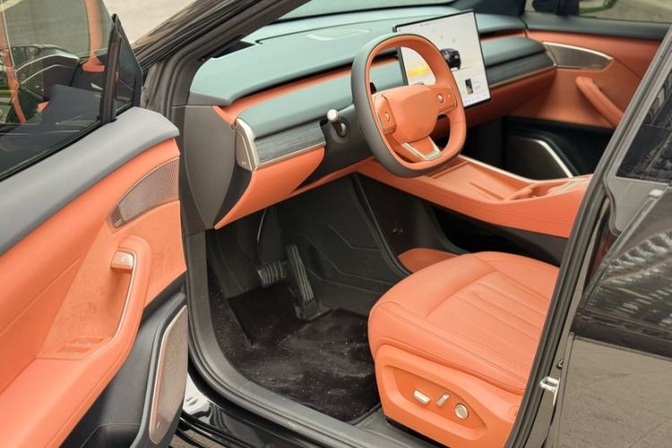 Used ONVO L60 2024 85 kWh Rear-Drive Version
