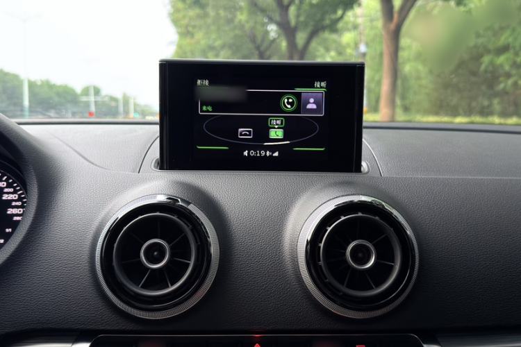 Used Audi A3 2014 Limousine 40 TFSI S line Comfort Model