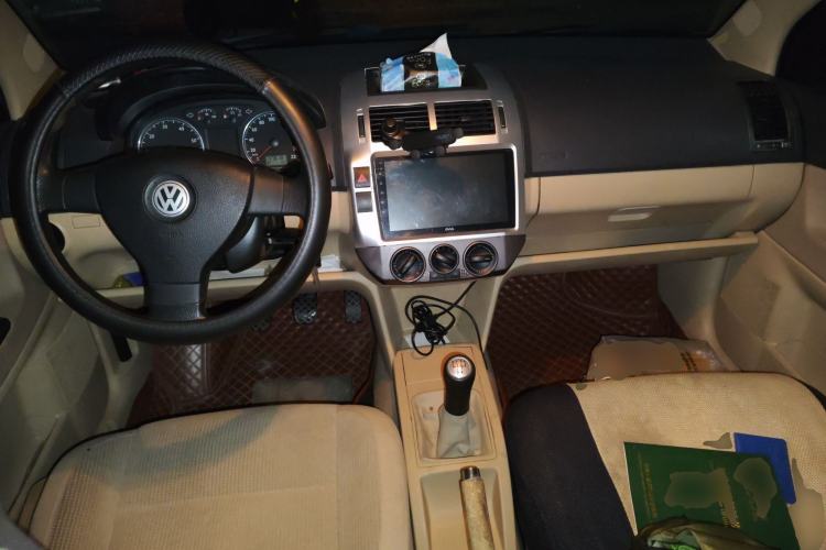 Used Volkswagen Polo 2009 Jingqu 1.4L Manual Elegant Edition
