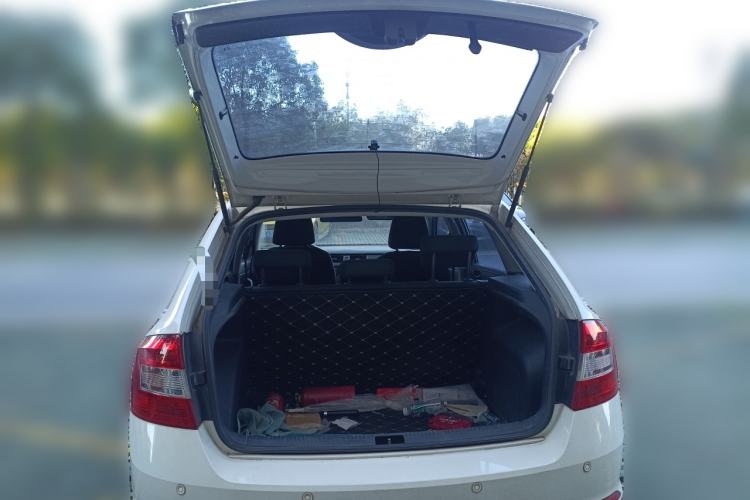 Used Skoda Rapid Spaceback 2016 Revised Version 1.6L Automatic Front-Drive Edition
