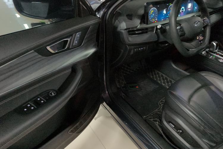 Used Chery Tiggo 8 PLUS 2021 290TGDI DCT Haoting Edition