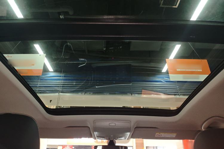 Used Volkswagen Tiguan L 2024 330TSI Automatic Two-Wheel Drive R-Line Enhanced Edition Headliner