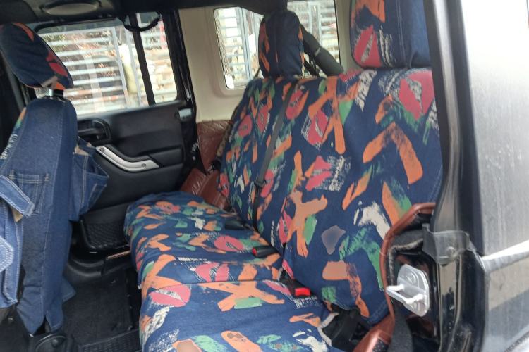 Used Jeep Wrangler 2014 2.8TD Sahara Four-Door Edition
