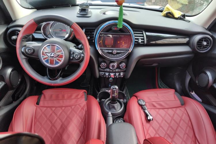 Used MINI MINI 2018 1.5T COOPER Classic Edition Five-Door Version