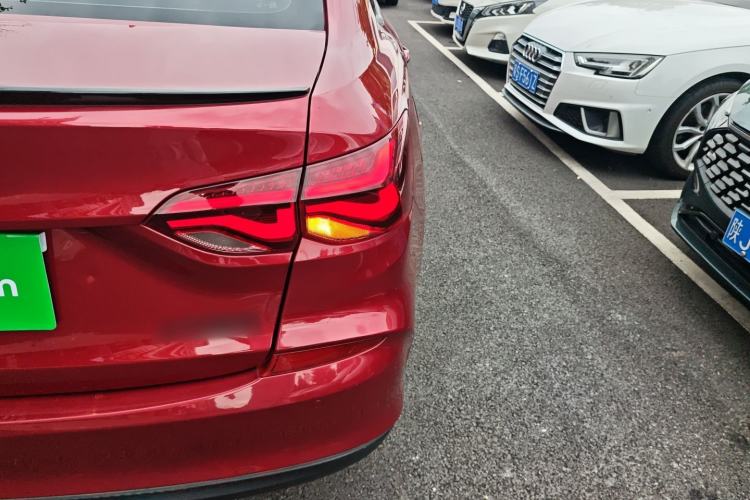 Used Chevrolet Monza 2019 Redline 320T Dual-Clutch Sporty Version China VI Standard Right Rear Taillight