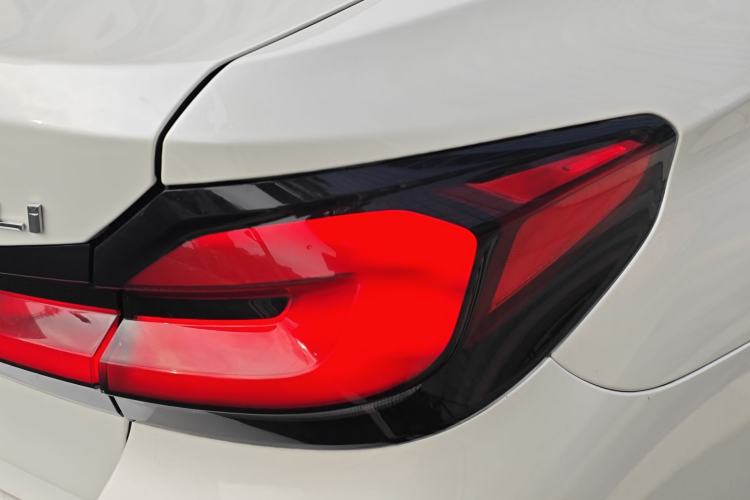 Used BMW 5 Series 2021 525Li M Sport Package Exterior 10