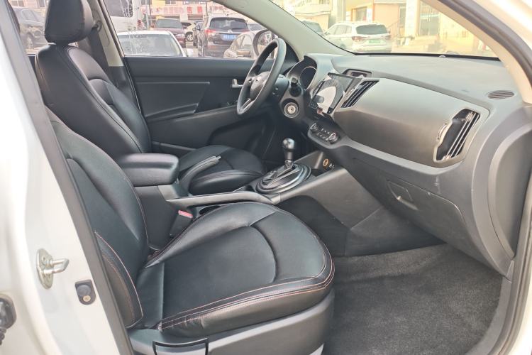 Used Kia Sportage R 2016 2.0L Automatic Two-Wheel Drive GL Interior 1