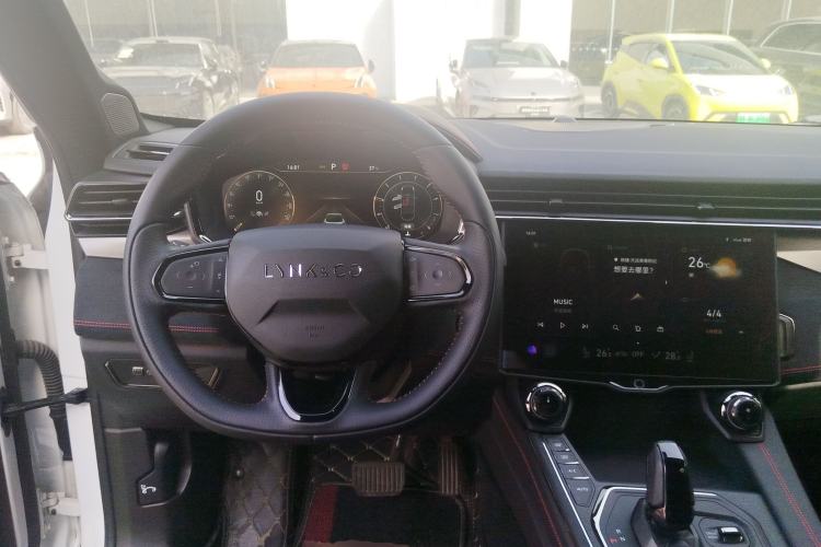 Used Lynk & Co 05 2020 2.0TD Four-Wheel Drive HypeHalo
