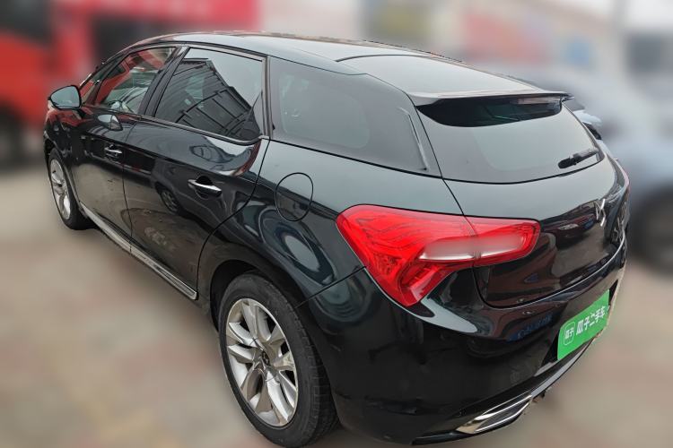 Used DS 5 2014 1.6T Luxury Edition THP160
