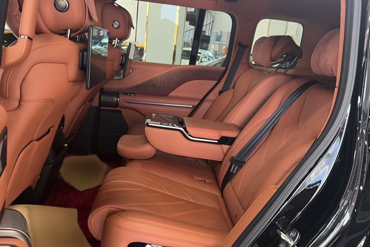 Used Yangwang U8 2023 Luxury Edition
