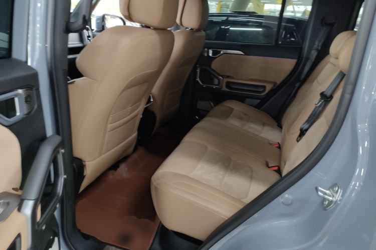 Used JETOUR Traveler 2023 2.0T All-Wheel Drive CrossPRO+