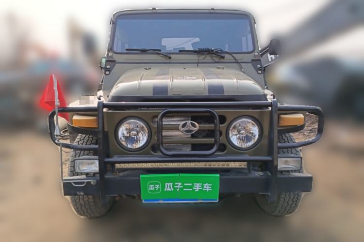 Used BAW 212 Classic 2016 2.0L Triangular Door Four-Wheel Drive Luxury Version China V
