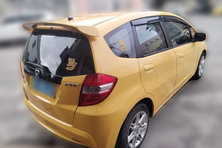 Used Honda Fit 2011 1.3L manual Comfort version