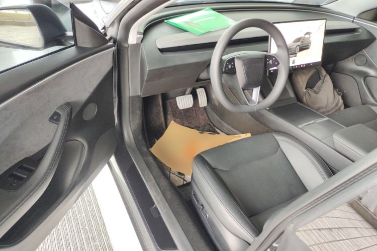 Used Tesla Model 3 2023 Long-Range All-Wheel-Drive Version
