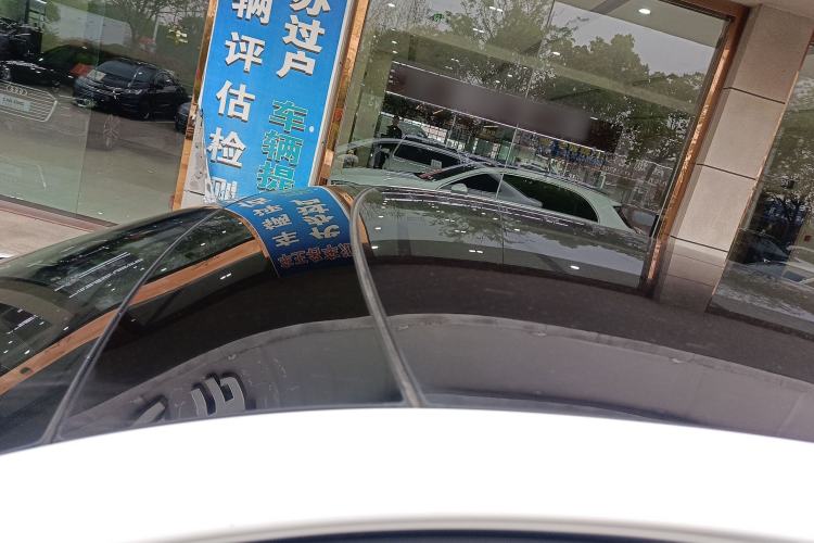 Used Nio EC6 2022 75 kWh Signature Edition Roof