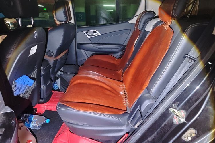 Used Isuzu mu-X 2018 3.0T Diesel Automatic 4x4 Enjoyment Edition 5 Seats Left Rear Seat