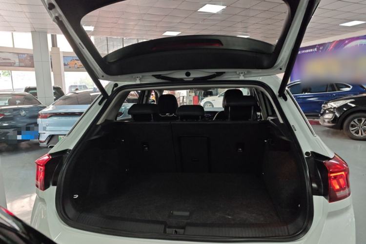 Used Volkswagen T-ROC 2021 280TSI DSG Two-Wheel Drive Comfort Connect Edition