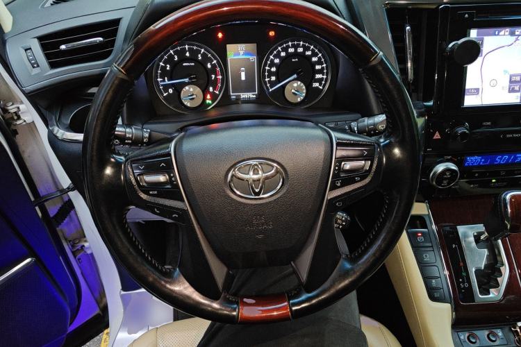 Used Toyota Alphard 2015 3.5L Luxury Edition Steering Wheel