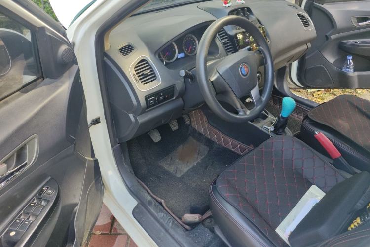 Used Geely Auto Diamond 2015 Sedan 1.5L Manual SuperDeluxe Model
