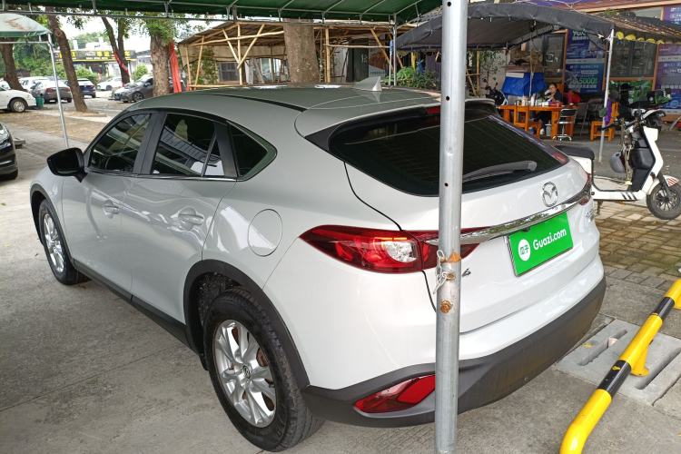 Used Mazda CX-4 2018 2.0L Automatic Two-Wheel Drive Blue Sky Dynamic Version China V Standard Exterior 2