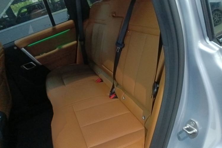 Used iCAR V27 2026 Model 200KM Four-Wheel Drive Falcon 500