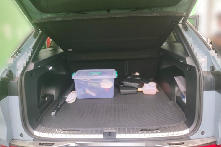 Used Volkswagen Tavendor 2023 330TSI Luxury Touring Edition Trunk