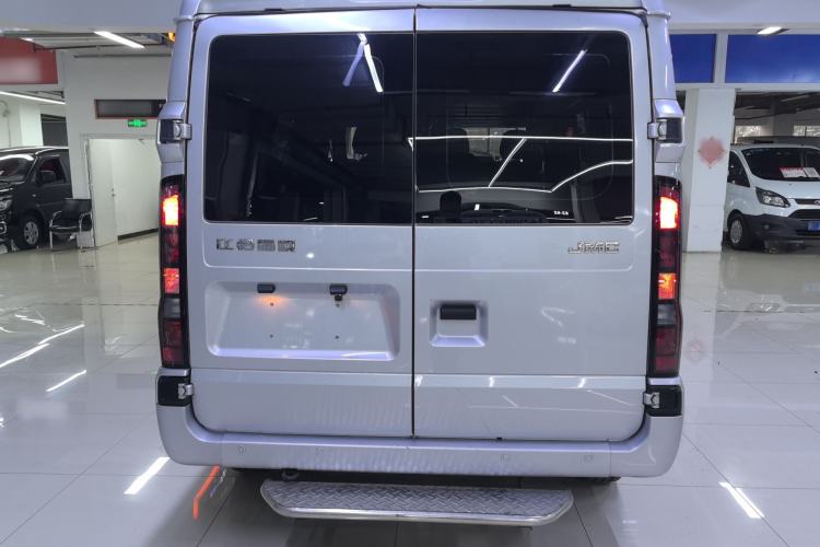 Used JMC Fushun 2023 2.0T Manual Short-Wheelbase Low-Roof Commercial Multi-Purpose Passenger Vehicle 6 Seats with Dual-Opening Tailgate