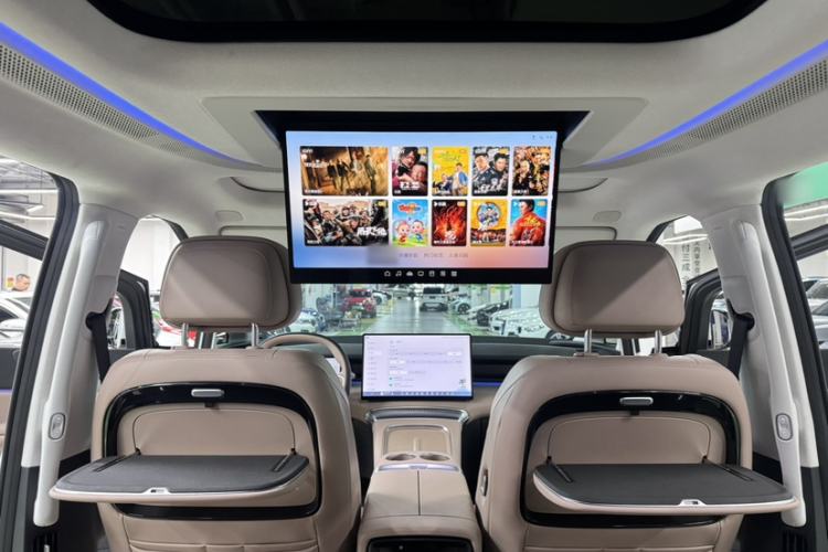 Used XPeng X9 2024 702 Ultra-Long Range Max
