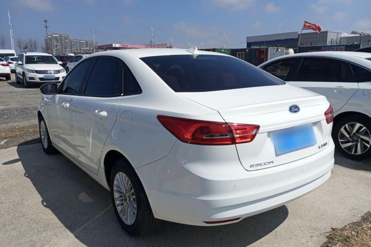 Used Ford Escort 2015 1.5L Automatic Comfort Edition Exterior 2